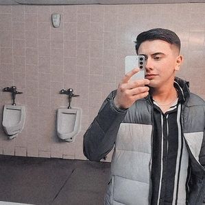 Meet your Posher, Christopher